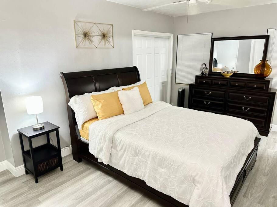 The Manors - Cozy 2 Bedrooms, 2 Baths Fort Lauderdale Eksteriør bilde